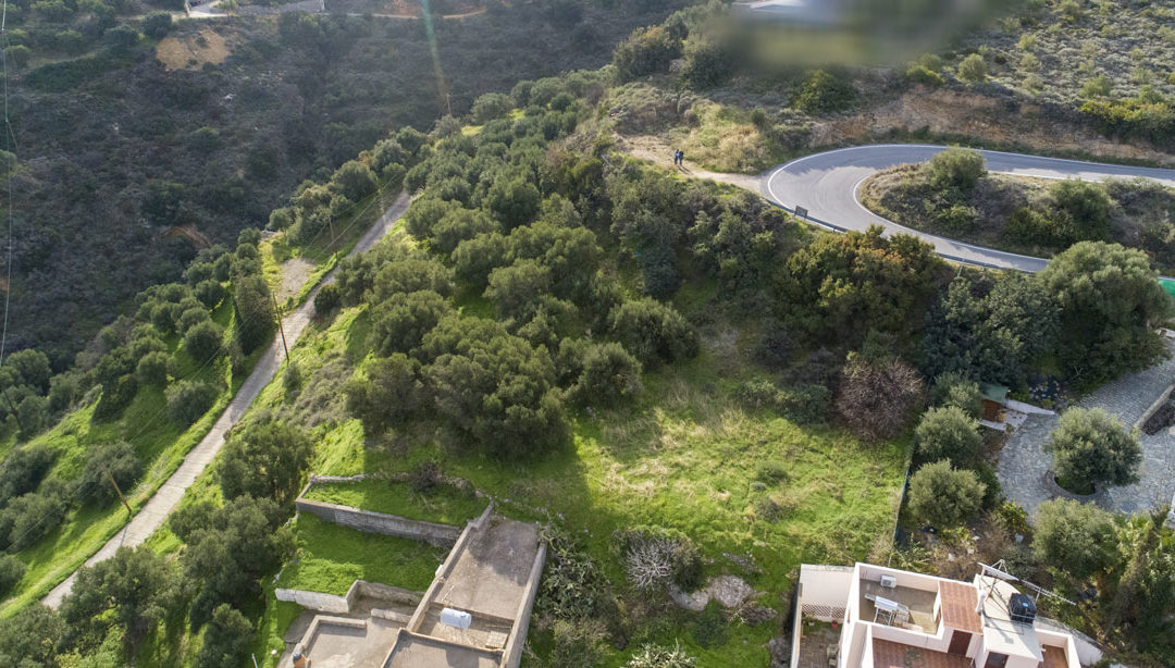 Building plot with beautiful sea views