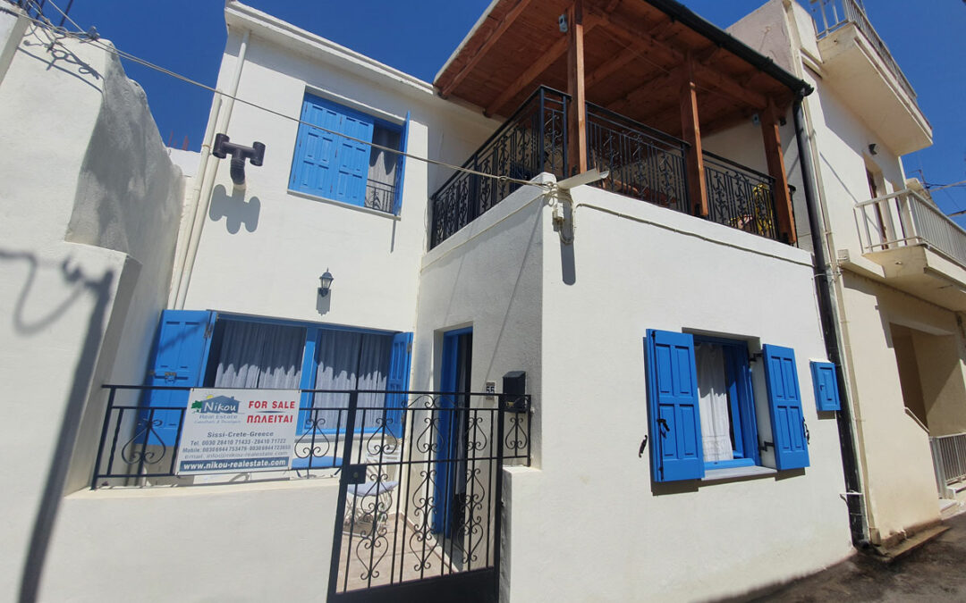 Village house in Fourni